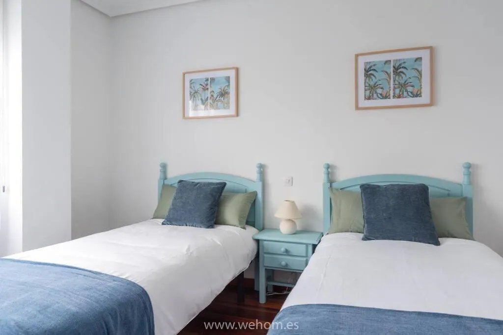 桑坦德Apartamento Con Parking Privado公寓